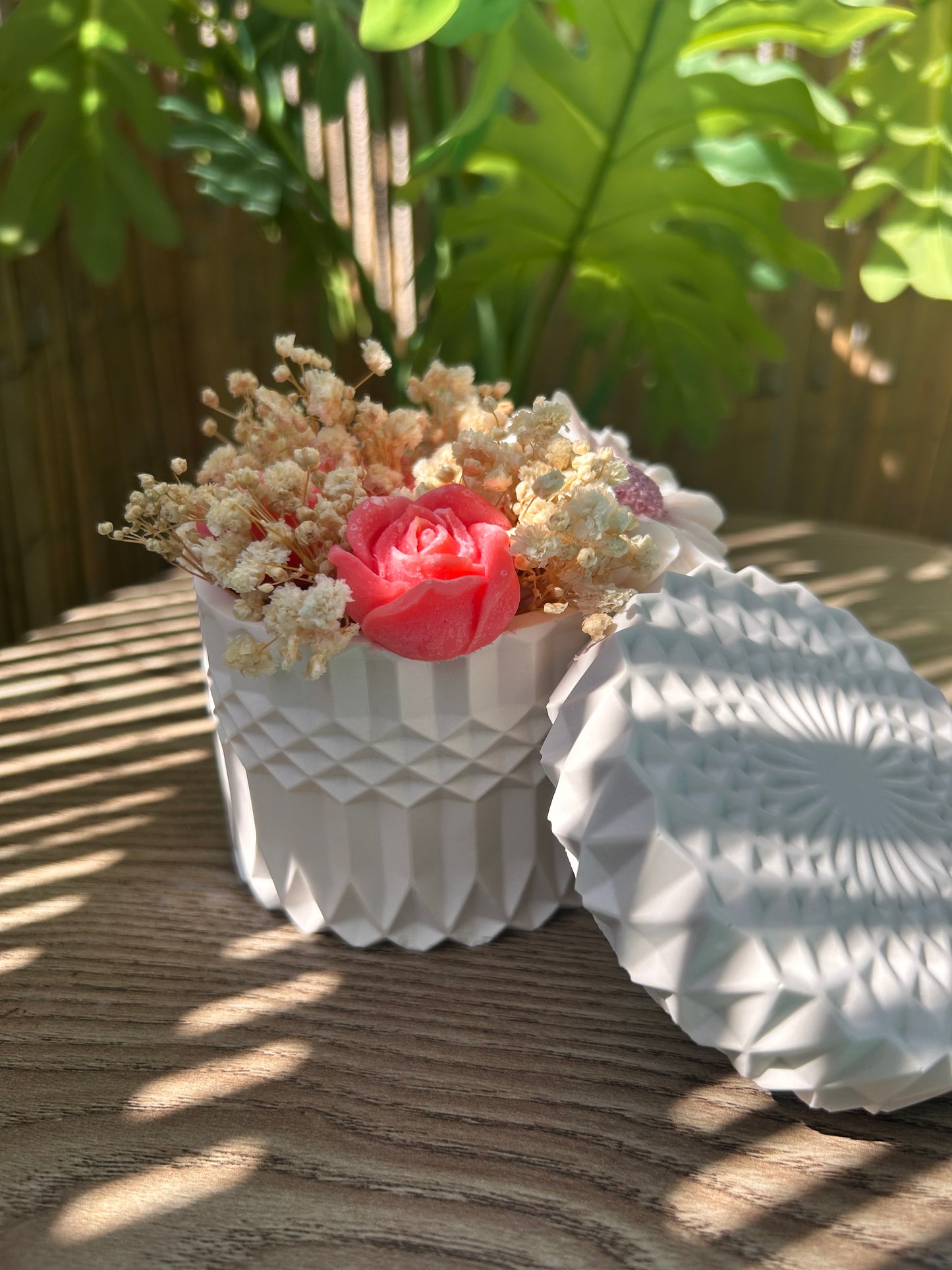 Boîte à bijoux en résine & bouquet de fondants parfumés – Monoï Vanille
